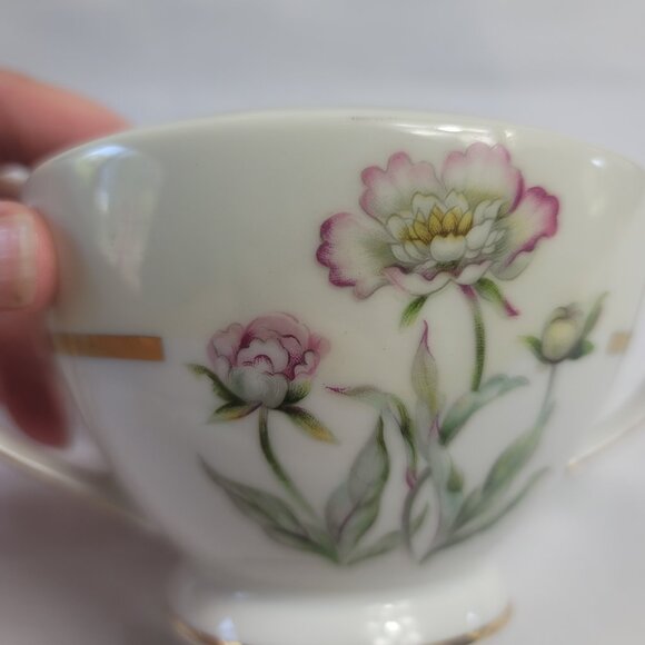 Mikado Harmony Sugar Bowl with Lid Cream Rim Pink Floral Center - Picture 9 of 15